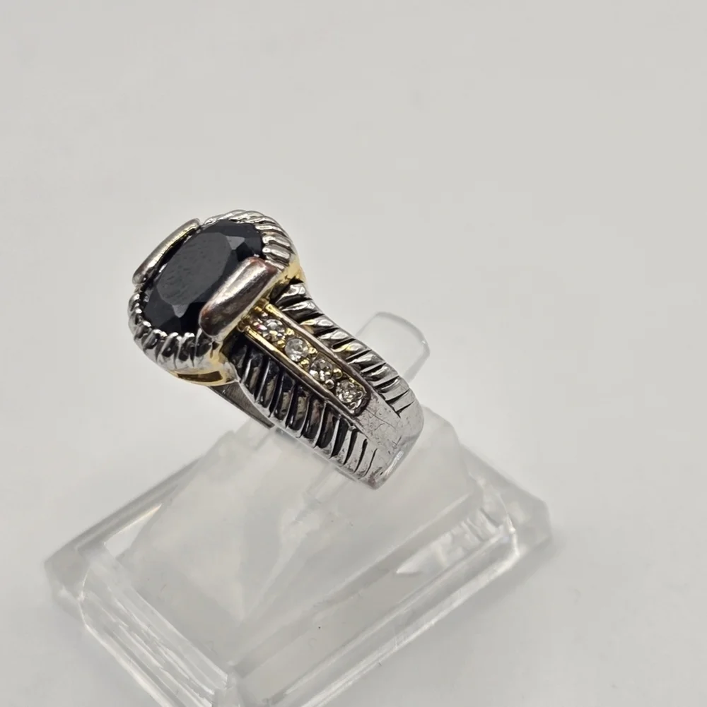 Vintage Two-Tone Cable Twist Statement Ring – Oval Deep Red Garnet Center Stone